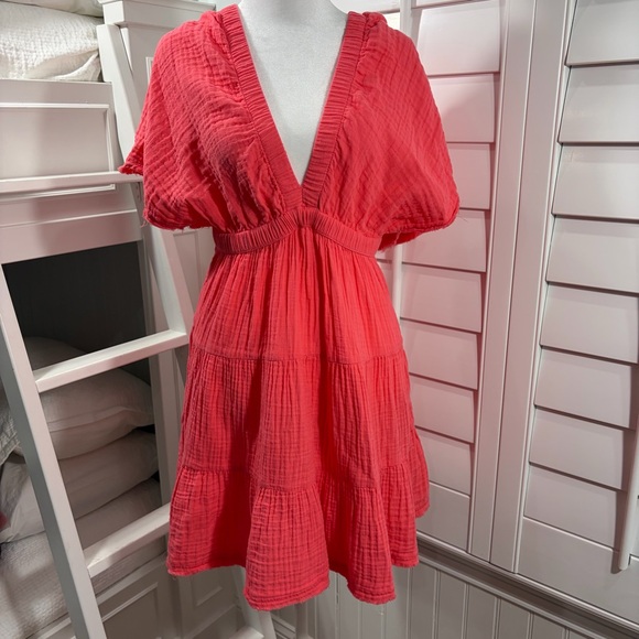 aerie Dresses & Skirts - Aerie Coral Flutter Sleeve Off-the-Shoulder Mini Dress size Medium